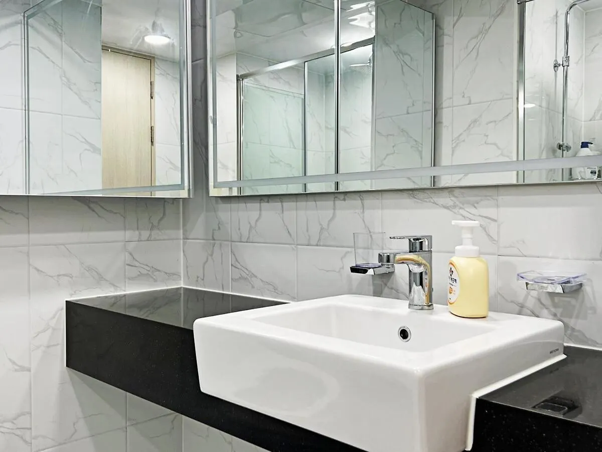 Cozy Loft 4 Minutes Away From Myeongdong Apartment Seoul