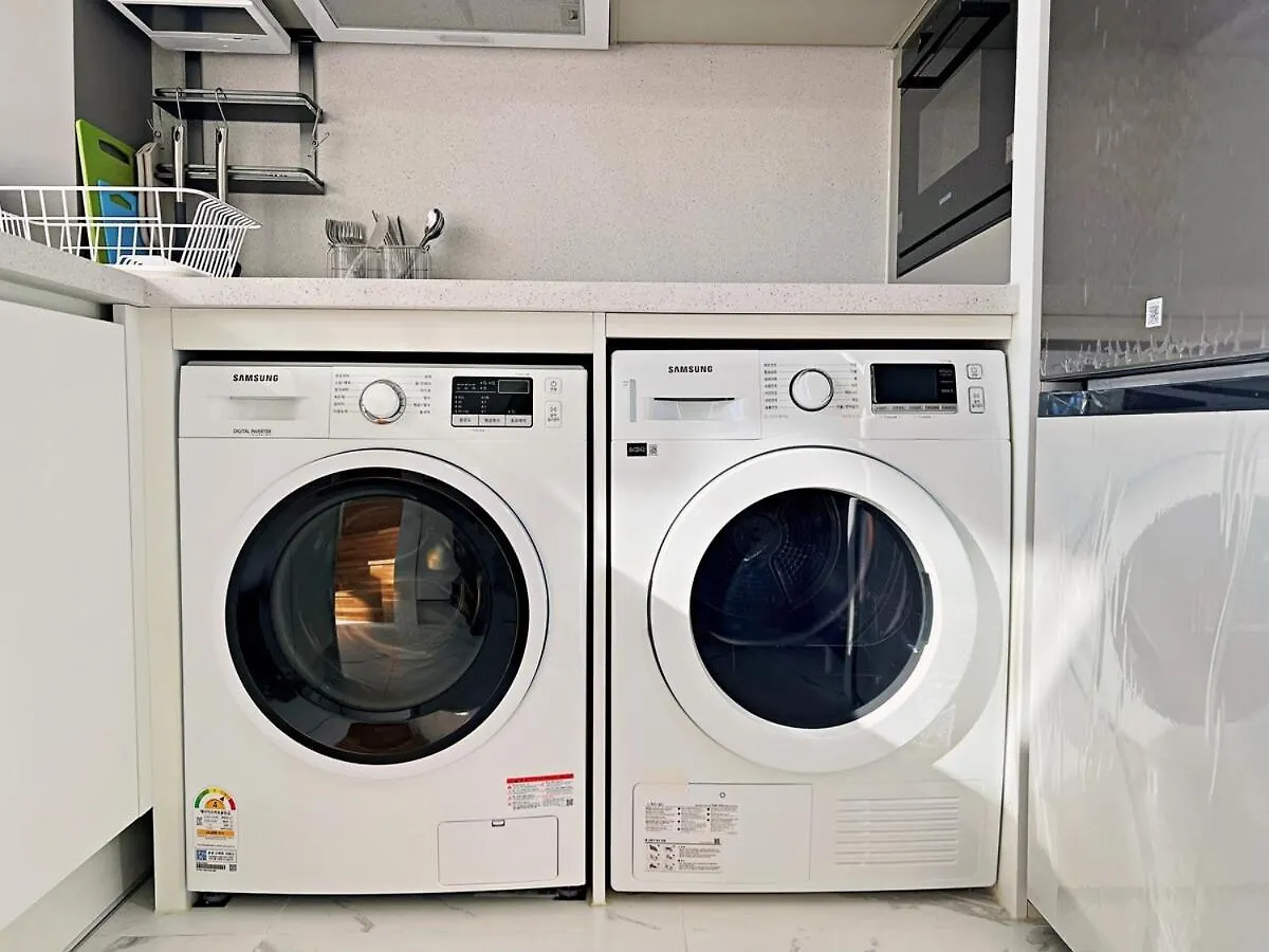 Cozy Loft 4 Minutes Away From Myeongdong Apartment Seoul