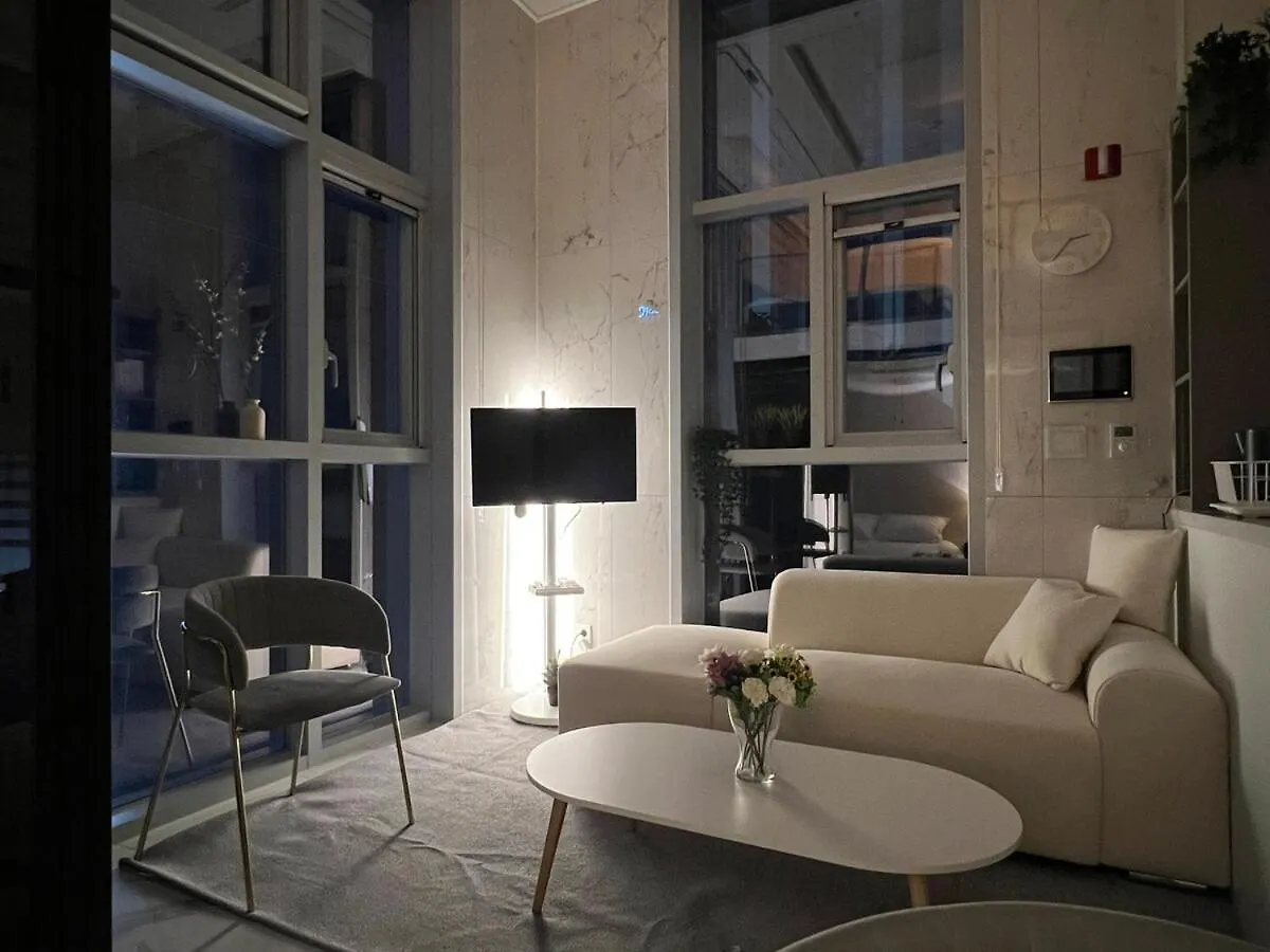 Cozy Loft 4 Minutes Away From Myeongdong Apartment Seoul