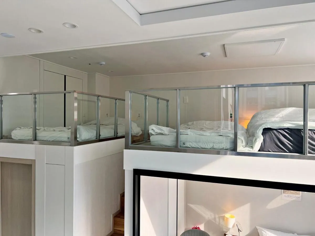 Cozy Loft 4 Minutes Away From Myeongdong Lägenhet Seoul 0*,