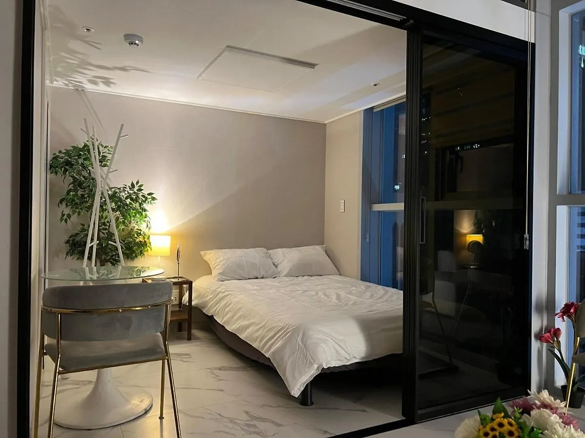 Cozy Loft 4 Minutes Away From Myeongdong Lägenhet Seoul 0*,